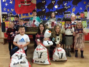 Christmas Prizes Presented Today