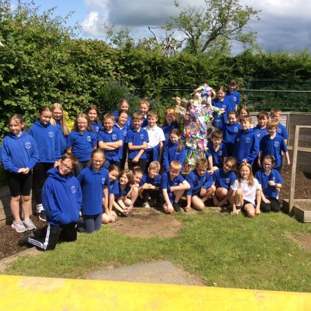 Miss Edna Eco visits Garden Show Ireland